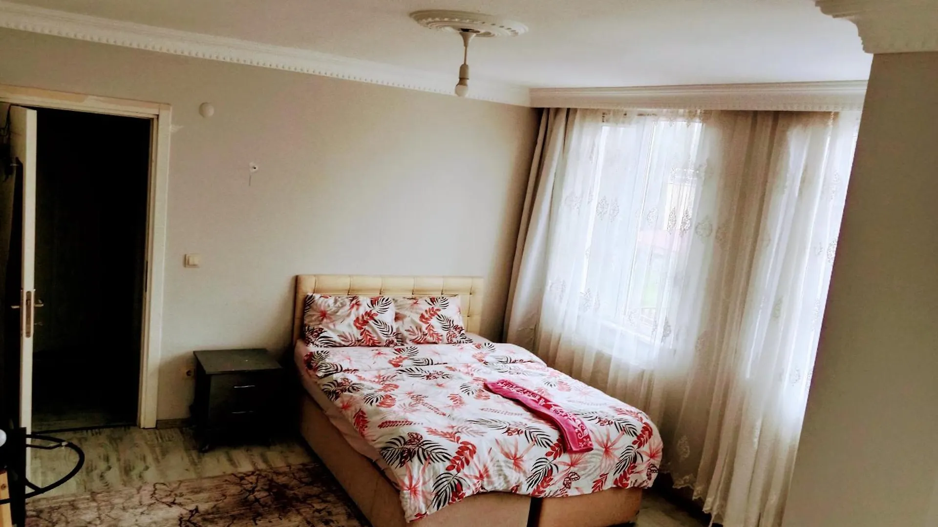 Lodge Orman Villa Hotel Is 6 Minutes From The Airport Arnavutkoy